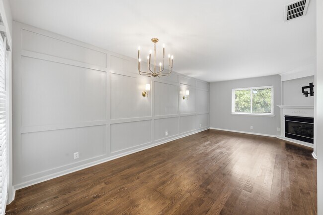 Foto del edificio - 254 Summit Ridge Dr
