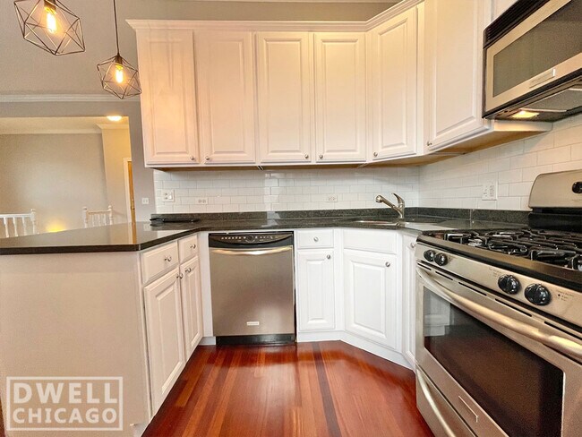 Foto del edificio - 2800 N Seminary Ave