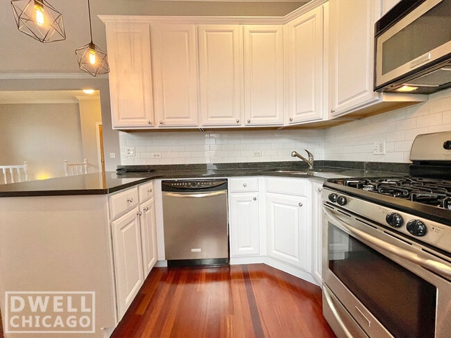 Building Photo - 2800 N Seminary Ave