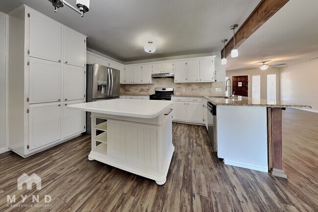 Foto del edificio - 612 S Rough Creek Ct