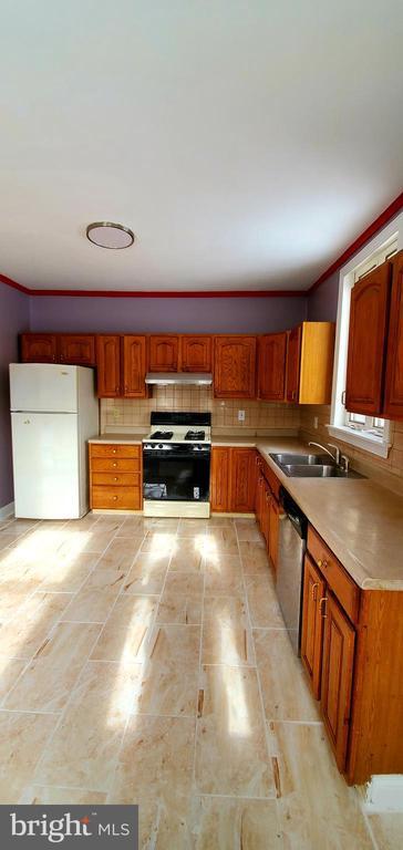 Foto del edificio - 136 5th Ave