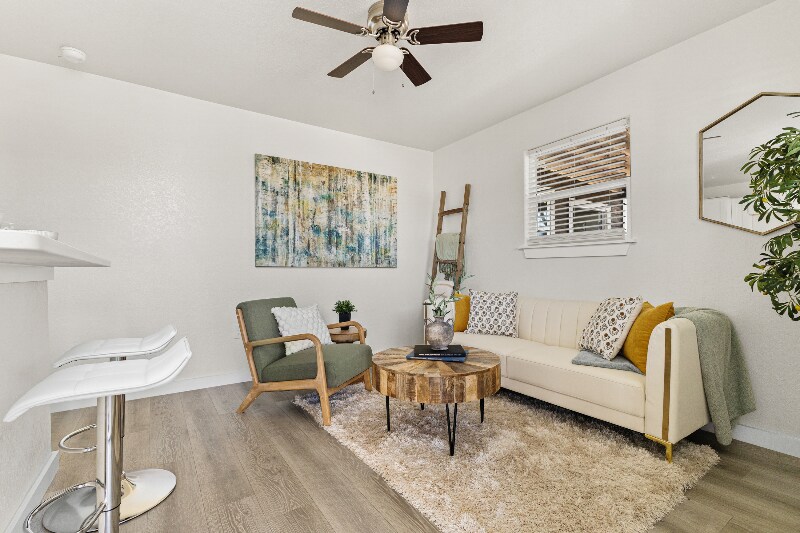Foto principal - 3409 Commercial Ave