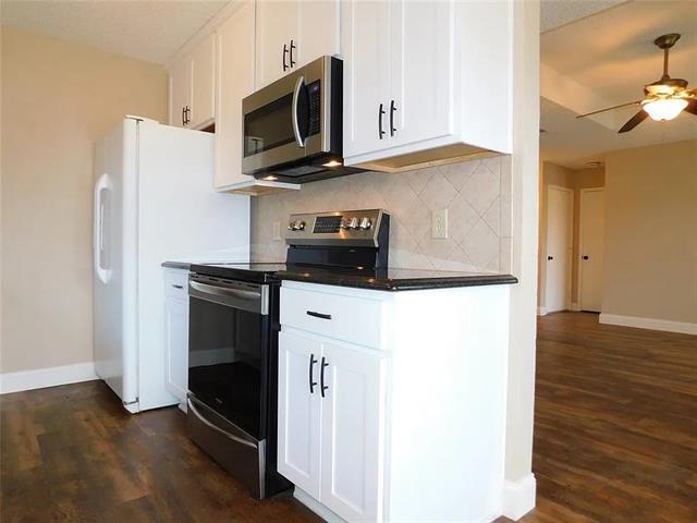 Foto del edificio - 1606 Brook Glen Dr