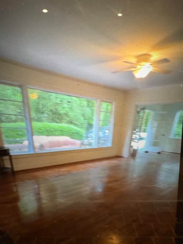 Foto del edificio - 917 Greenwood Rd