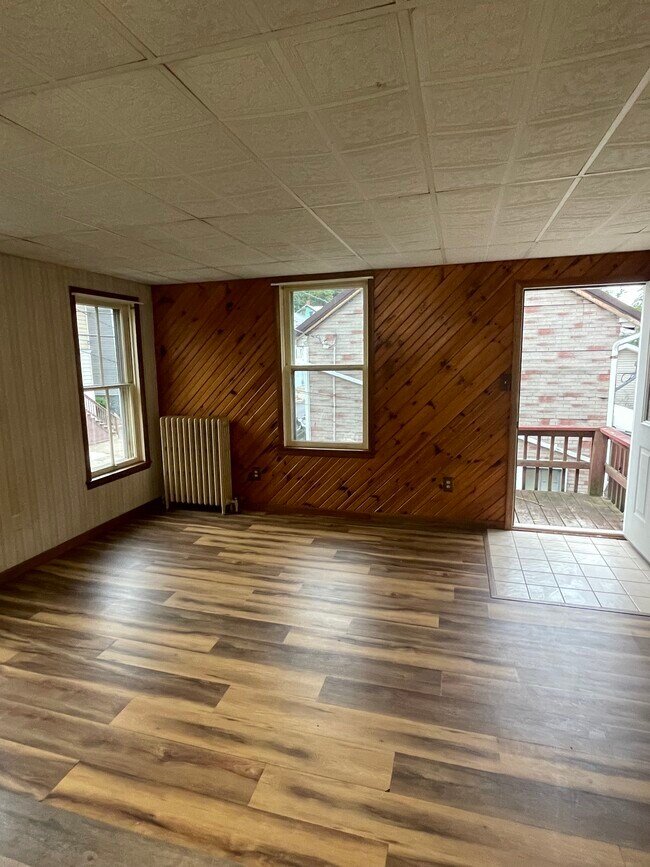 Foto del edificio - 420 Moore St