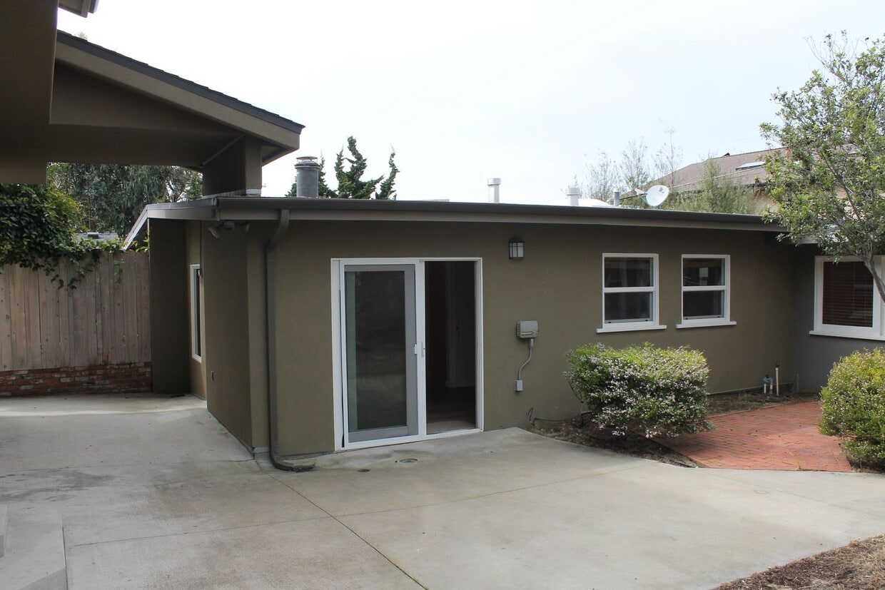 495 Hillview St Unit 485 Hillview, Morro Bay, CA 93442 Room for Rent