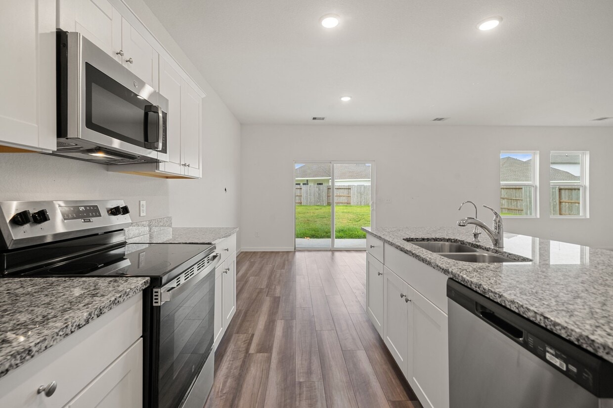 Foto principal - 5819 Bright Keel Dr