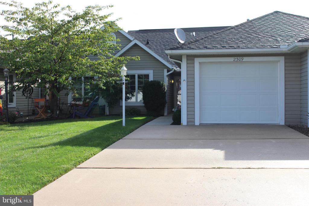 2309 Aronimink Cir, Fayetteville, PA 17222 Townhome Rentals in Fayetteville PA