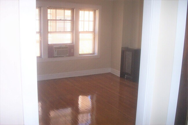 Foto del edificio - 4205 N Keystone Ave