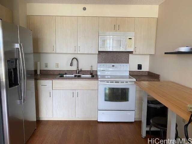 Building Photo - 94-979-979 Kau'Olu Pl