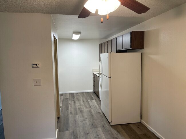 Building Photo - 6111 Glen Mary Ln SE