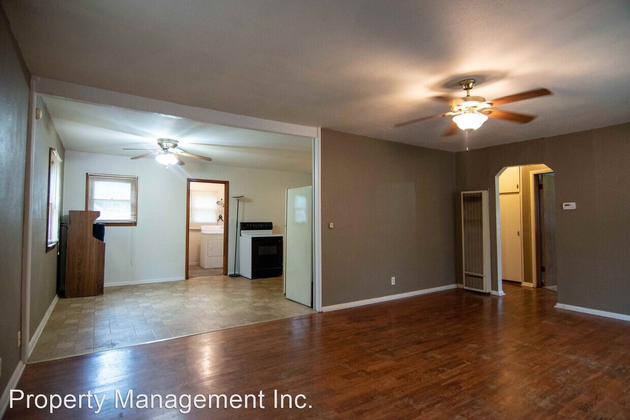 Primary Photo - 2 br, 1 bath House - 1007 W 1st