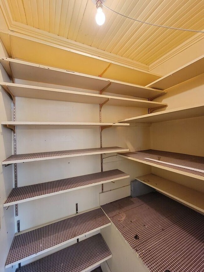 Foto del edificio - 1 Bed/1 Bath Affordable Condo In Convenien...