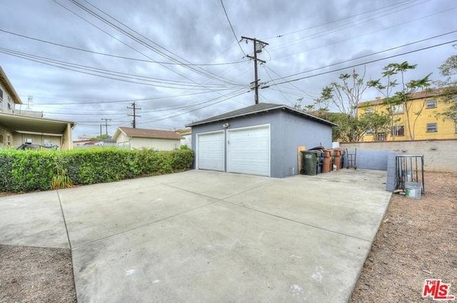 Apartamentos Heron Lake - 2059 W 104th St