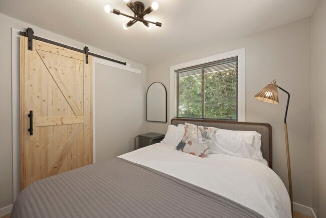 Foto del edificio - 5116 S Brighton St