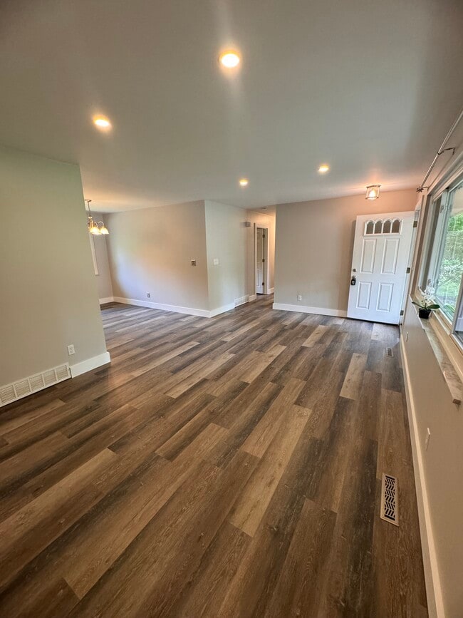 Foto del edificio - 4184 Sugarcreek Dr