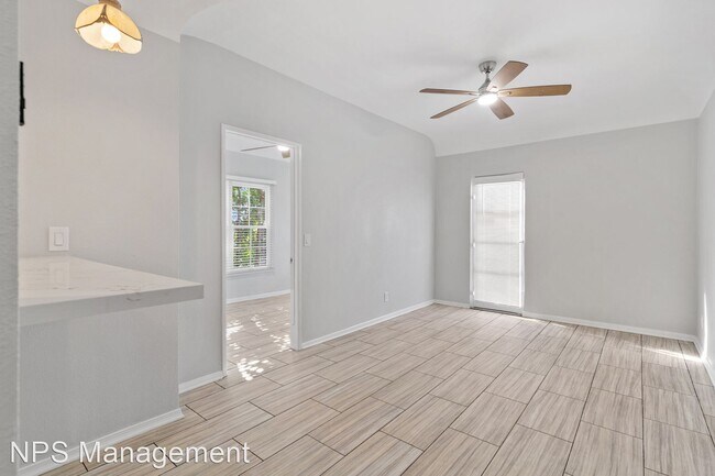 Building Photo - 3 br, 2 bath Apartment - 722-726 Maine Ave...