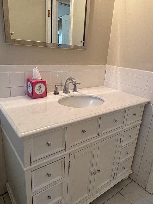 New bath vanity - 4317 S Canterbury Pl