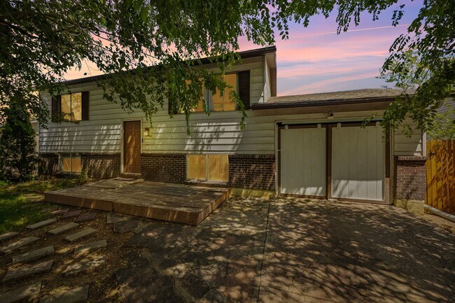 Foto del edificio - 4 Bedroom, 2 bathroom Located Close to Pikes Peak Community College!