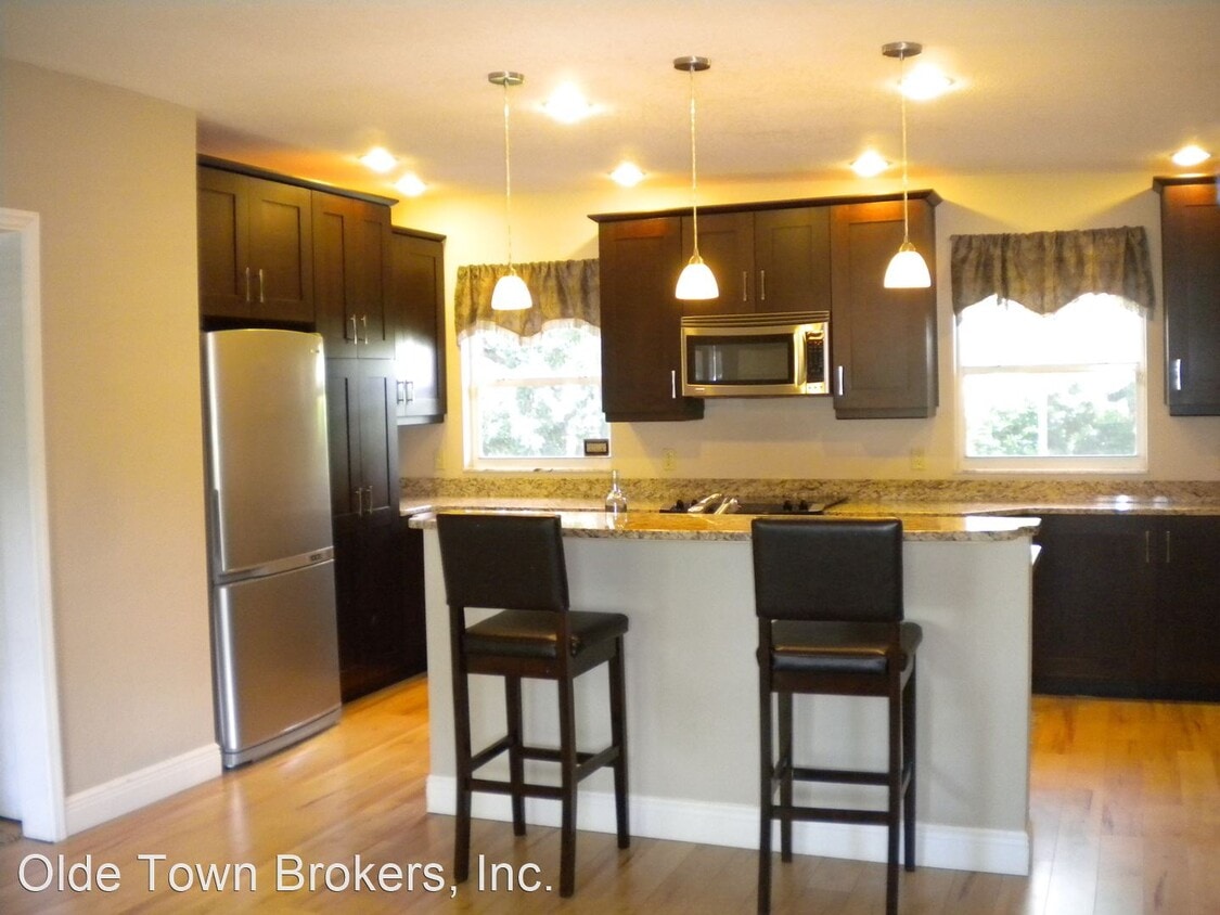 Primary Photo - 3 br, 2 bath House - 525 Darcey Drive