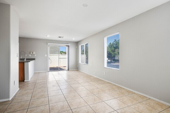 Foto del edificio - 2076 Pillar Pointe St