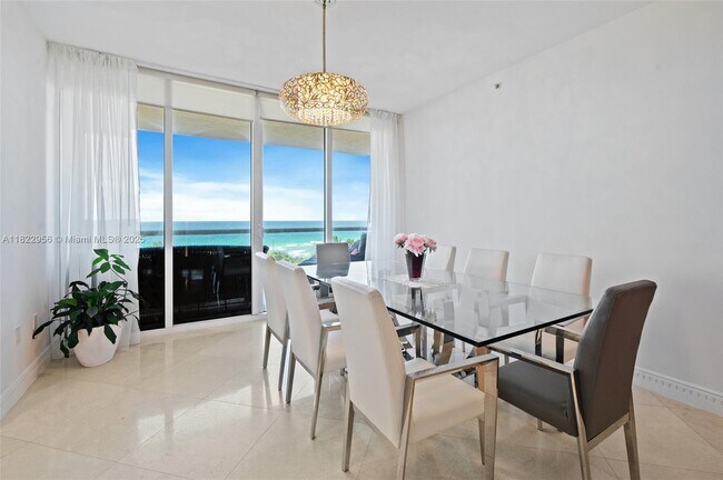 Foto del edificio - 17875 Collins Ave