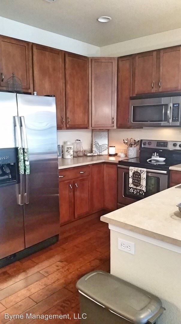 Foto del edificio - 2 br, 2.5 bath House - 6310 Cedar Park Grove