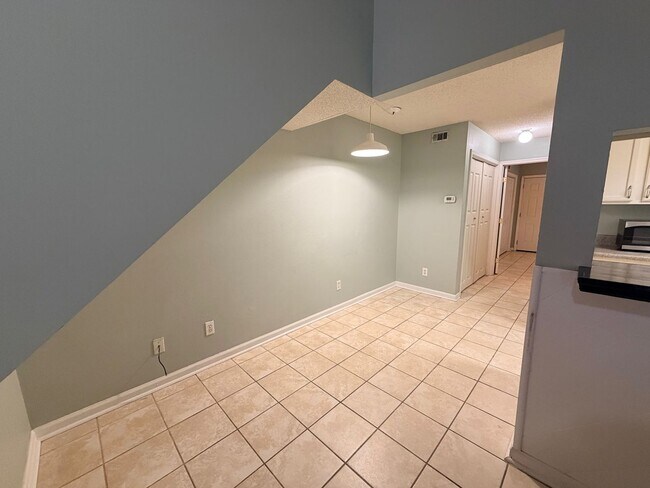 Foto del edificio - Live Close to It All Near the Colleges & San Luis Mission Park!