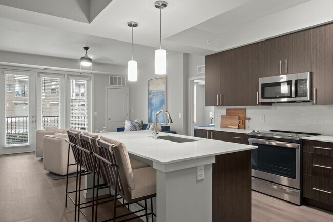 Building Photo - Legacy Rochester Hills Apartments