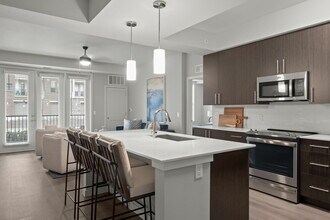 Building Photo - Legacy Rochester Hills Apartments