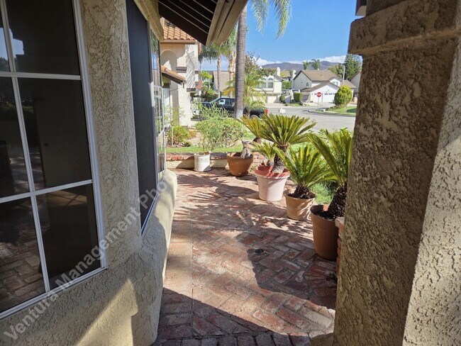 Foto del edificio - 725 Azure Hills Dr