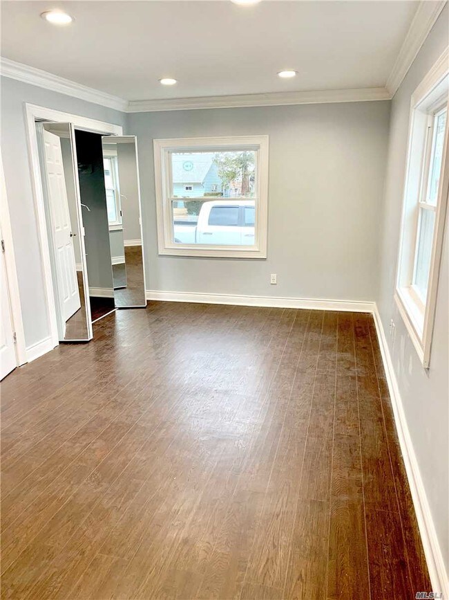 Building Photo - 531 Old Country Rd