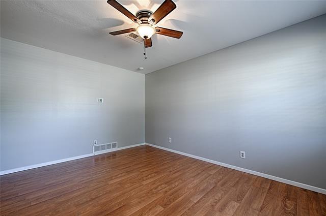 Building Photo - 2304 Meadow Crest