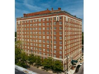 Primary Photo - Parkstone & Parkhurst Apartments