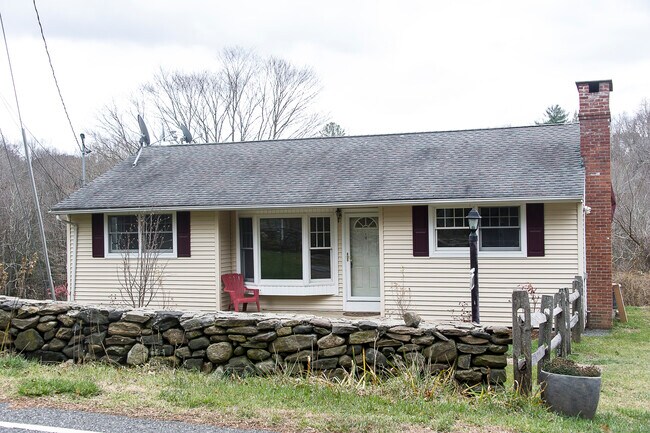 Foto del edificio - 127 Blackville Rd