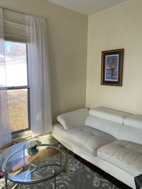 Living room - 1411 Main St