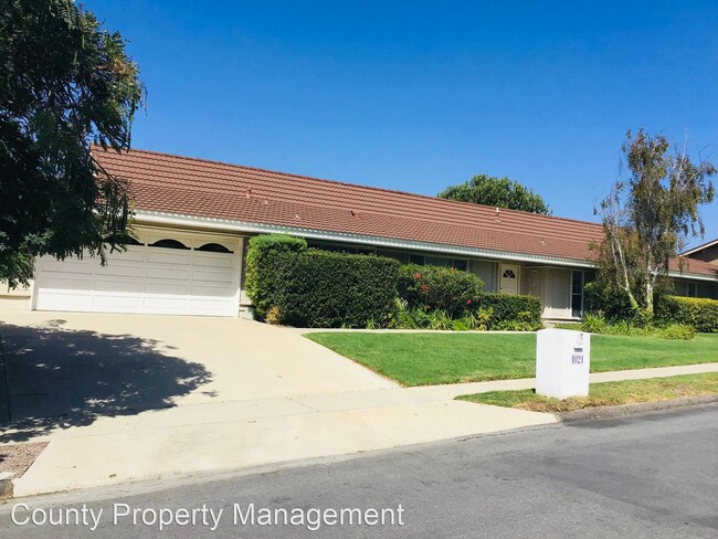 Building Photo - 4 br, 2 bath House - 1021 Trueno Avenue