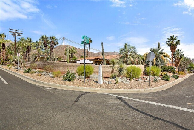 Building Photo - 54965 Avenida Vallejo