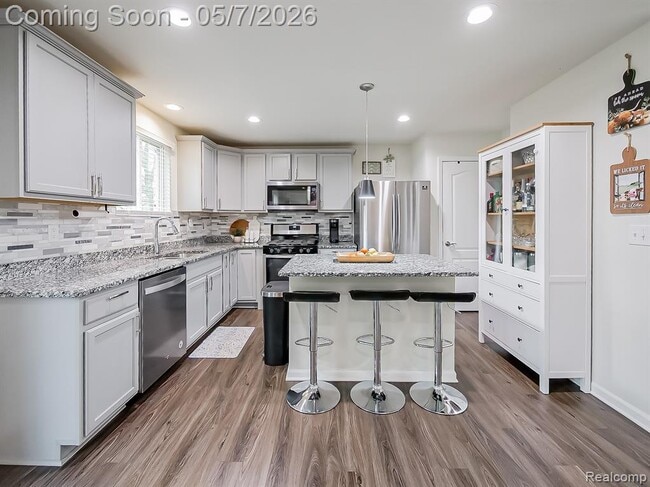 Foto del edificio - 8640 Quincy Dr