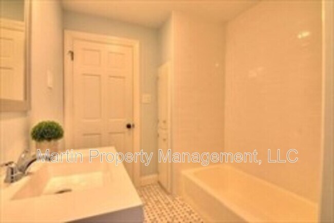 Foto del edificio - 14-14 Beltran St