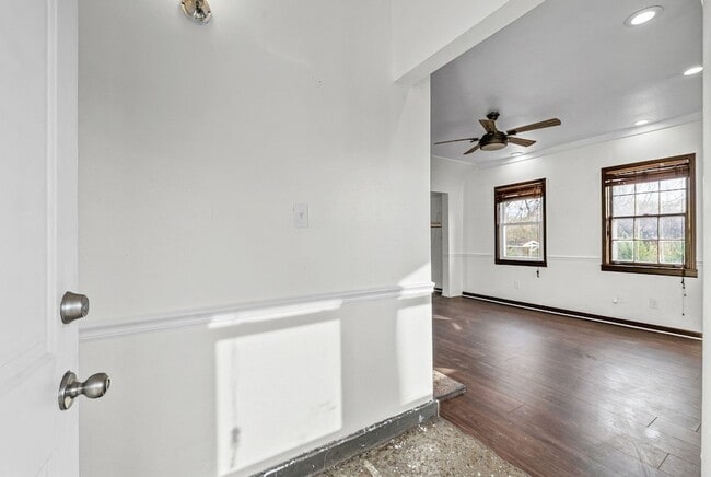 Building Photo - 211 St John St