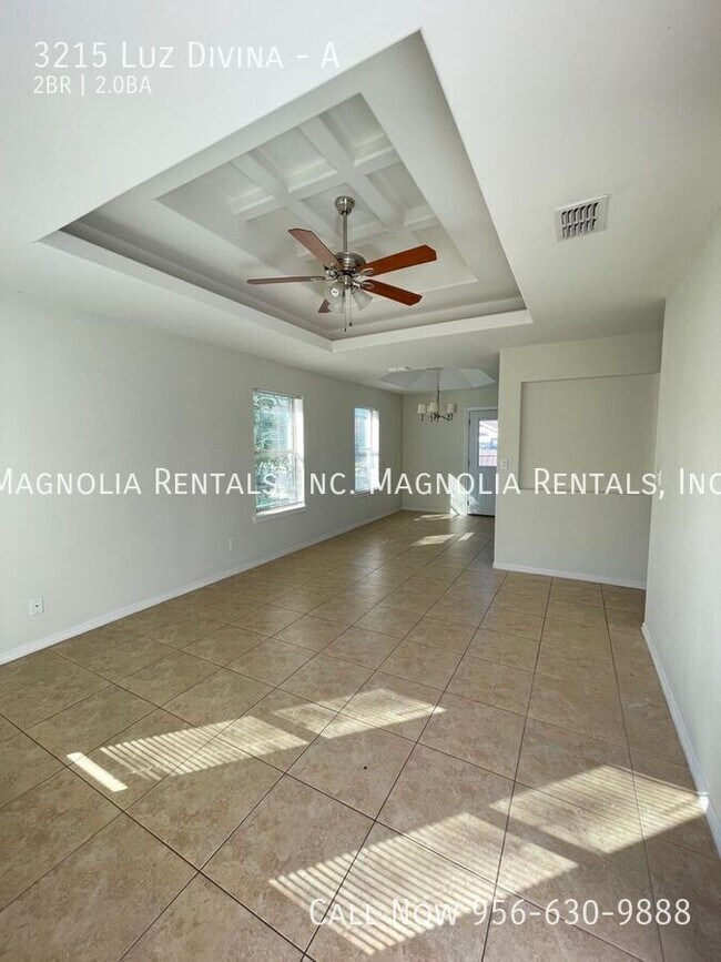 Foto del edificio - 3215 Luz Divina St