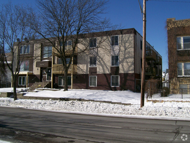 Building Photo - 2640 Blaisdell Ave S