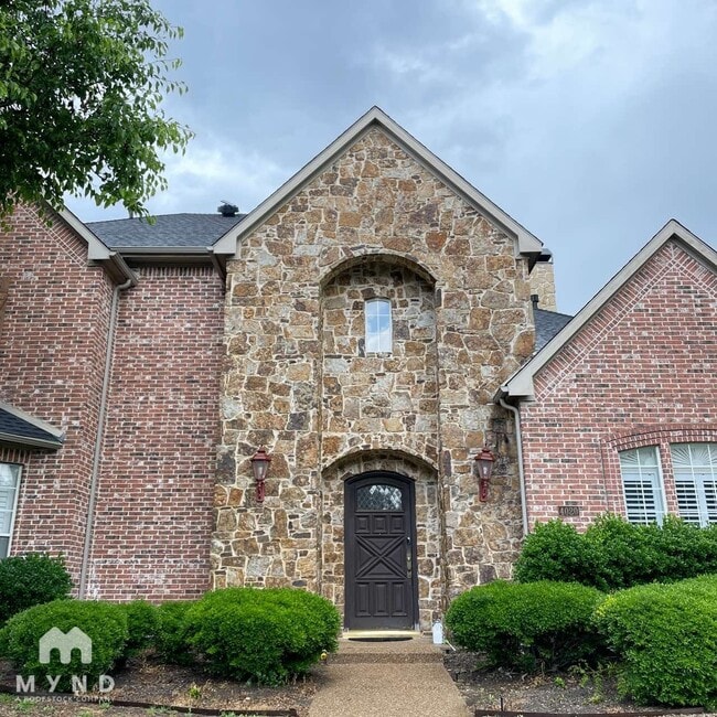 Building Photo - 4020 Oakmeadow Dr