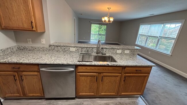 Building Photo - 43 Foxden Dr