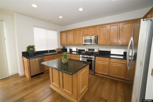 Building Photo - 2150 Peavine Creek Rd