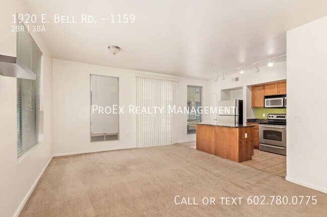 Building Photo - 2 Bedroom 2.5 Bathroom Townhome w/garage i...