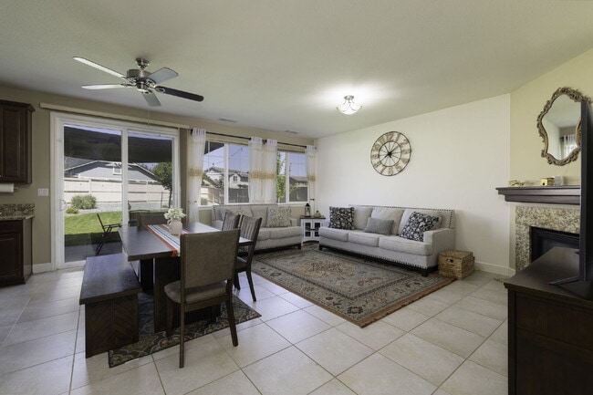 Building Photo - Spacious Home in Damonte Ranch - Large Backyard!