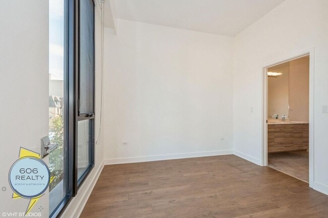 Foto del edificio - 3462 N Lincoln Ave