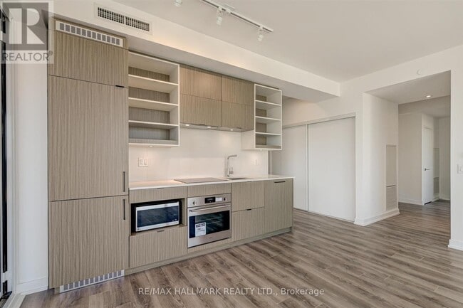 Building Photo - 20 Edward St